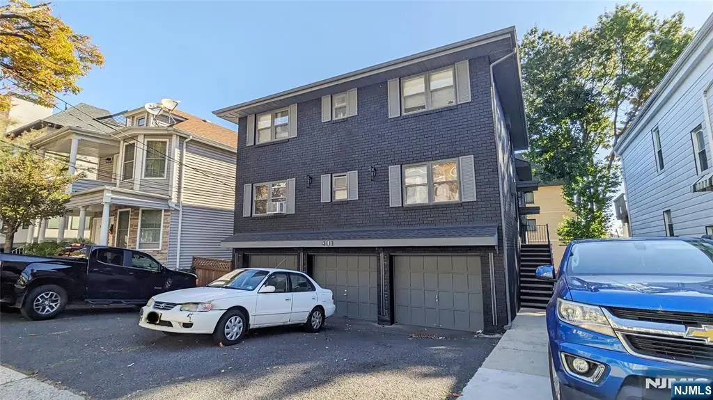 401 Undercliff Avenue, Edgewater, NJ 07020 - Image #1