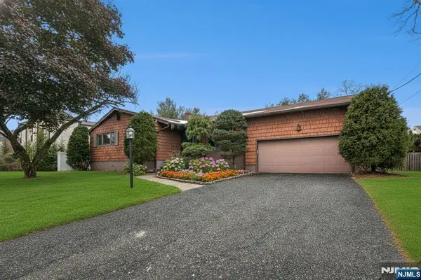 44 Lynn, Englewood Cliffs, NJ 07632