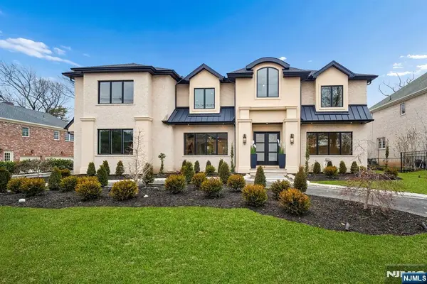 50 Roberts Road, Englewood Cliffs, NJ 07632