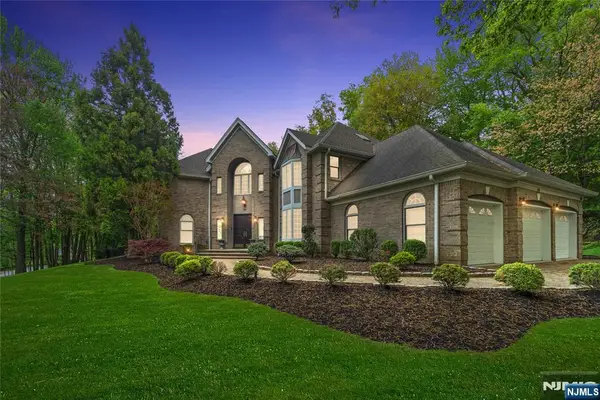 54 Mohawk Avenue, Norwood, NJ 07648