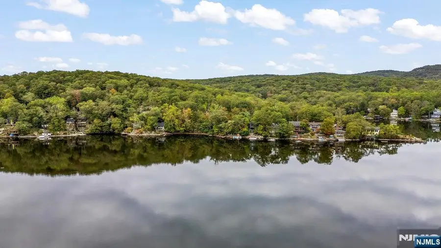 68 High Point Road, Bloomingdale, NJ 07403 - Image #3