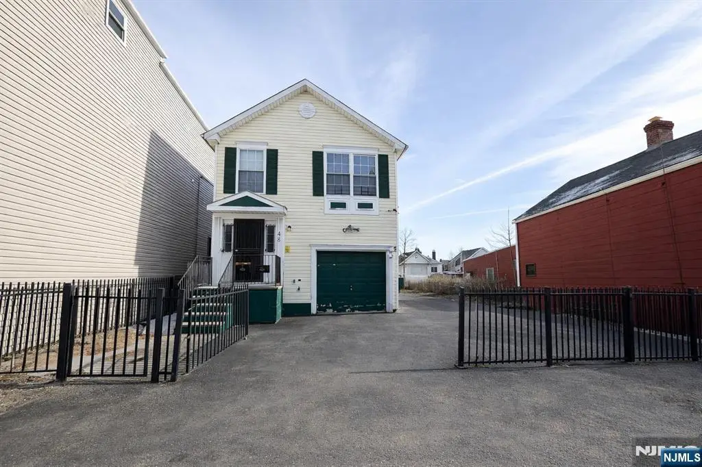 48-50 Holland Street, Newark, NJ 07103 - Image #1