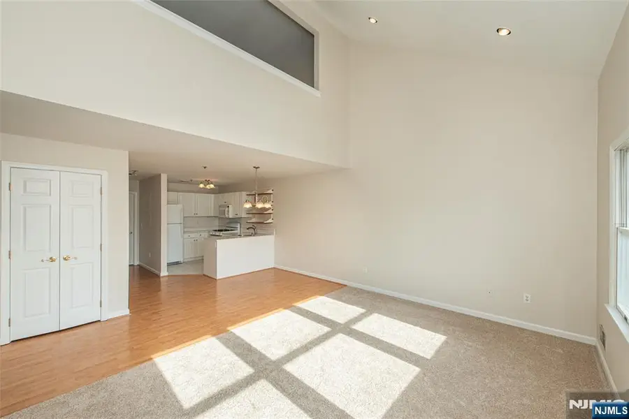 45 Royal Avenue 36, Hawthorne, NJ 07506 - Image #2