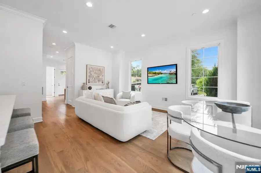 24 Gabriel Court 24, Paramus, NJ 07652 - Image #3