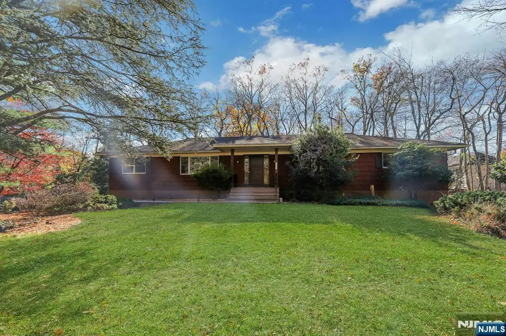 609 Echo Glen Avenue, River Vale, NJ 07675 - #1