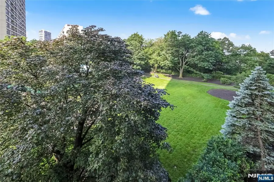 5 Horizon 501, Fort Lee, NJ 07024 - Image #2