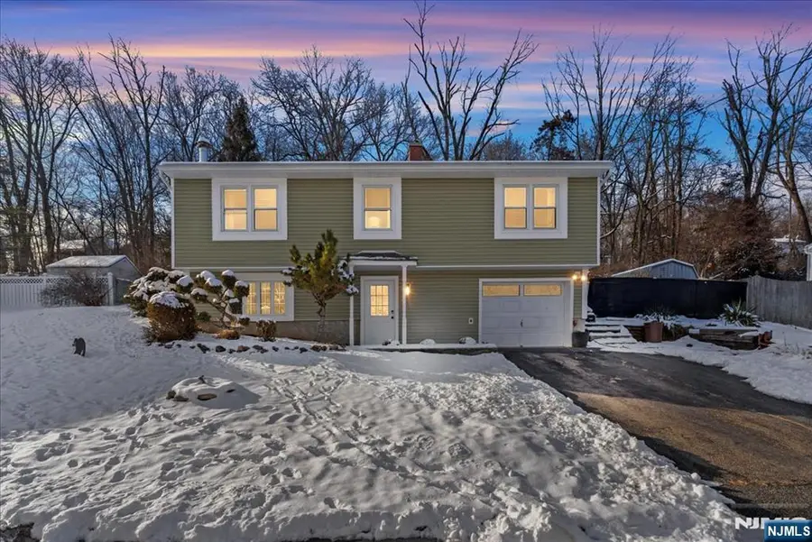 78 Red Twig Trail, Bloomingdale, NJ 07403 - Image #2