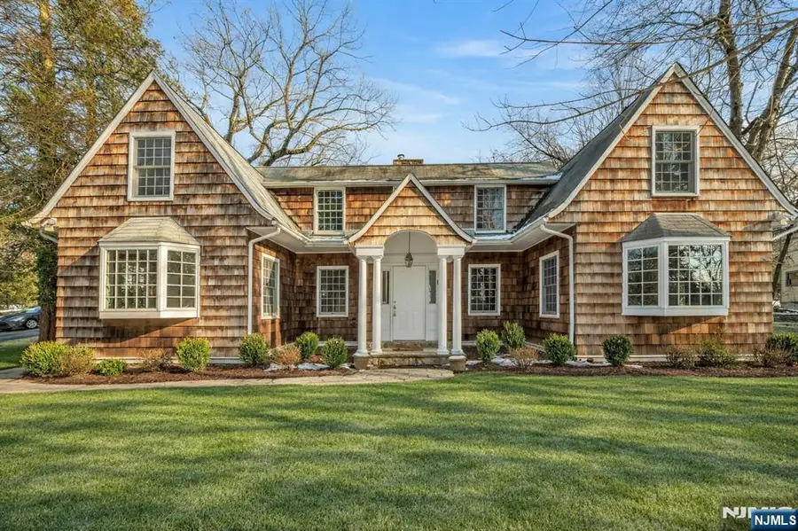 56 Magnolia Avenue, Tenafly, NJ 07670 - Image #2