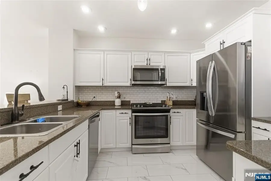 216 The Promenade, Edgewater, NJ 07020 - #3