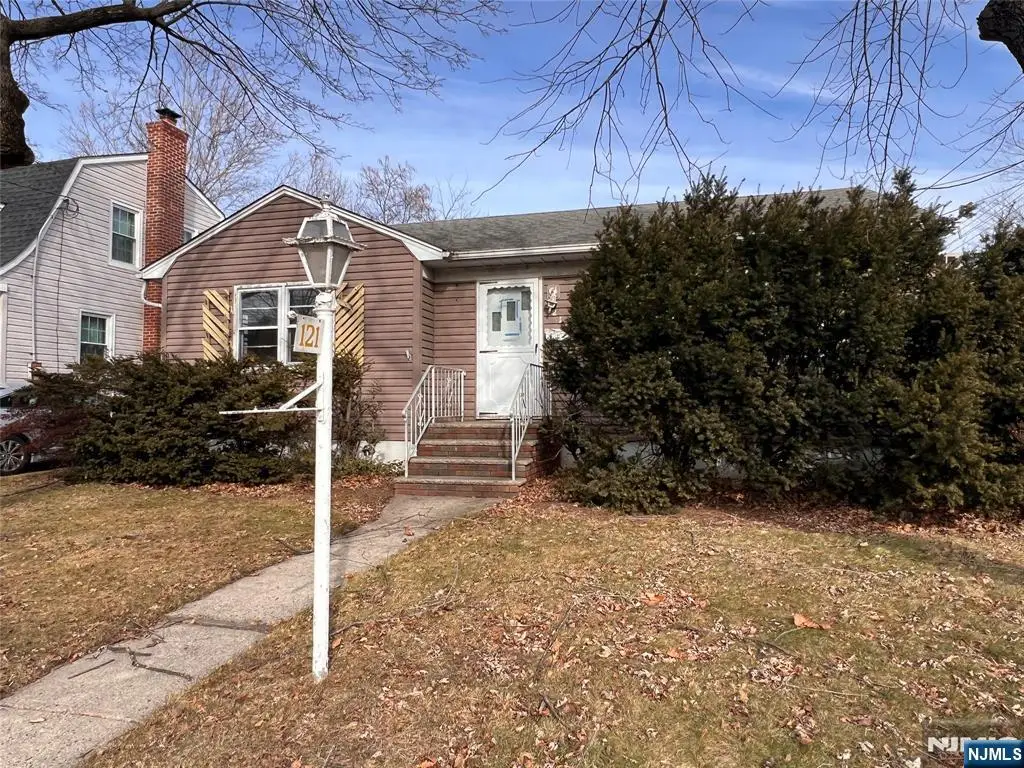 121 Woodbridge Avenue, Sewaren, NJ 07077 - #1