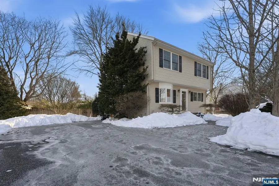 290 Wyckoff Avenue, Waldwick, NJ 07463 - Image #2