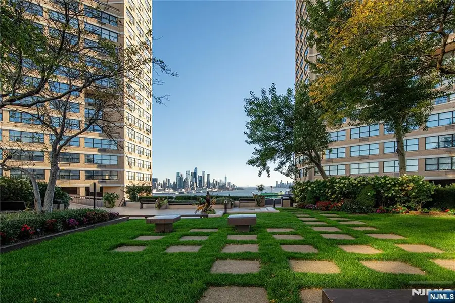 7000 Kennedy Boulevard 25F, Guttenberg, NJ 07093 - Image #3