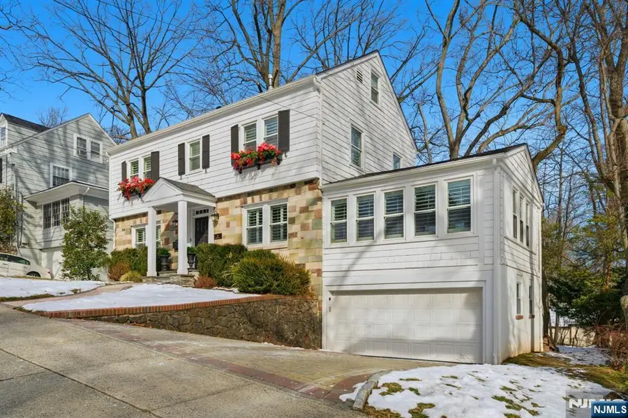 19 Bradford Avenue, West Orange, NJ 07052 - Image #2