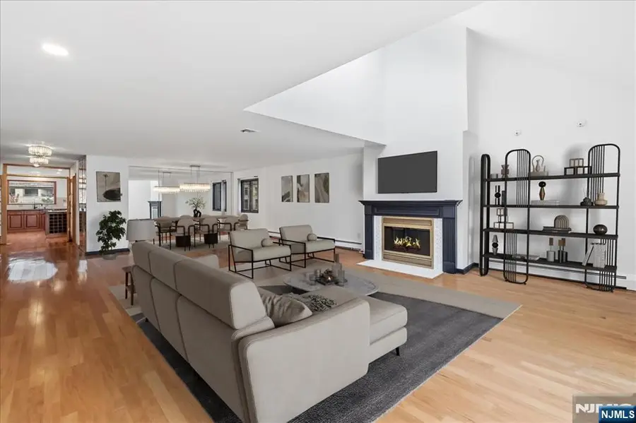 9B Cove Lane, North Bergen, NJ 07047 - Image #3