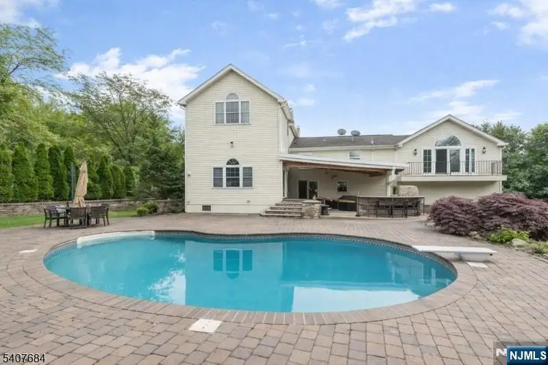 61 Carlisle Road, Preakness, NJ 07470 - Image #2