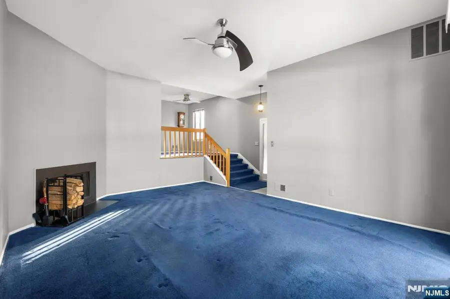 331 Sea Isle Key, Secaucus, NJ 07094 - Image #3