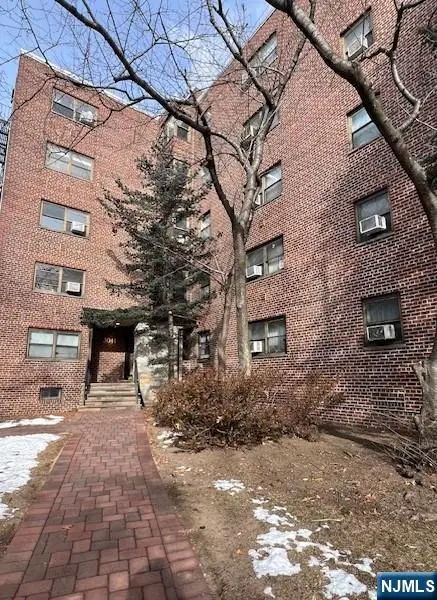 3041 Edwin Avenue 4A, Fort Lee, NJ 07024 - Image #2