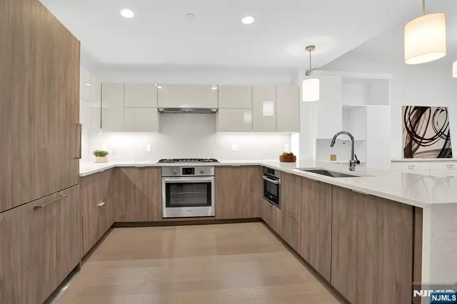 9 Ave At Port Imperial 605, West New York, NJ 07093 - Image #2