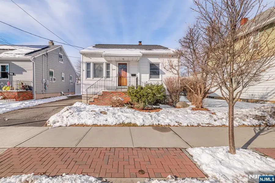 1094 McBride Avenue, Woodland Park, NJ 07424 - Image #2