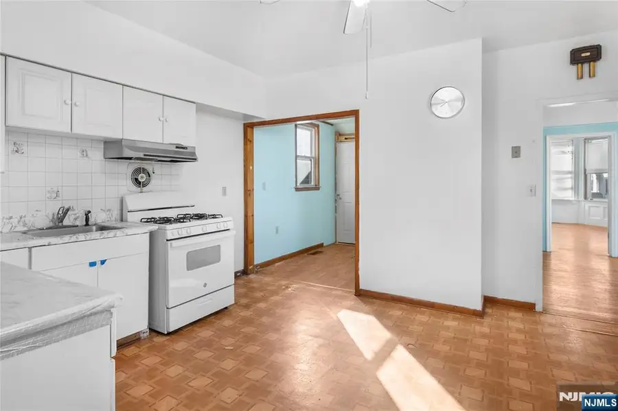 44-46 Richards Street, Newark, NJ 07105 - Image #3