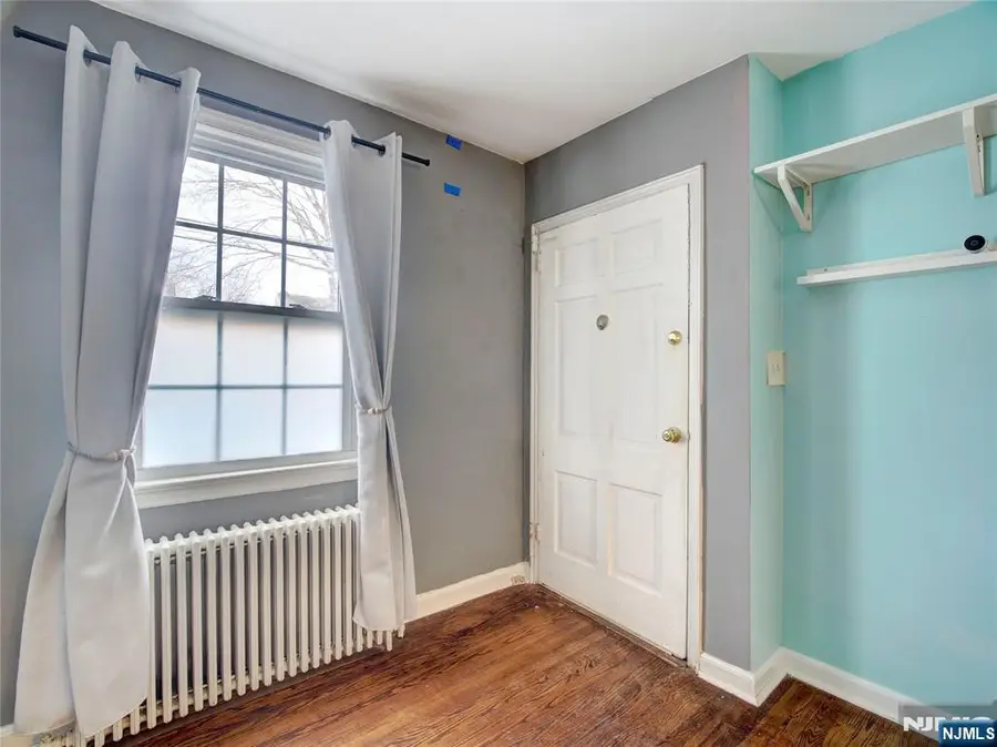 251 Elmwood Avenue C, Maplewood, NJ 07040 - #3