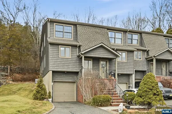 5 Mountain Ridge Road UC1, Bloomingdale, NJ 07403