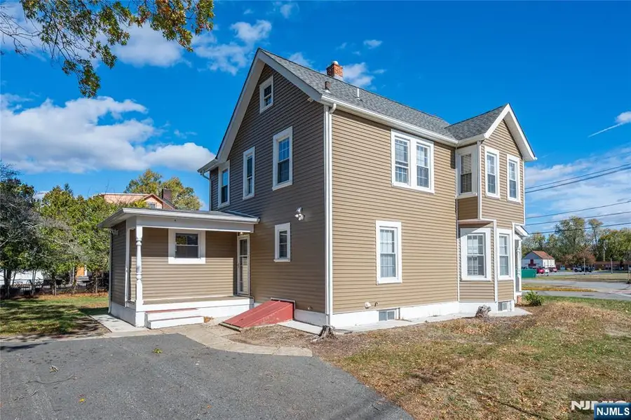 238 Van Avenue, Pompton Lakes, NJ 07442 - #3