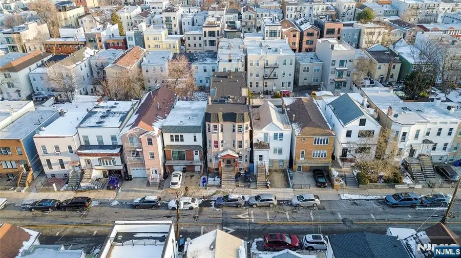 202 Hutton Street, Jersey City, NJ 07307 - Image #2