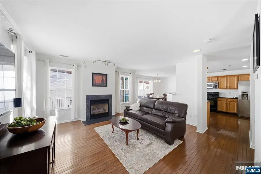 1108 Shadowlawn Drive 701, Green Brook, NJ 08812 - #2