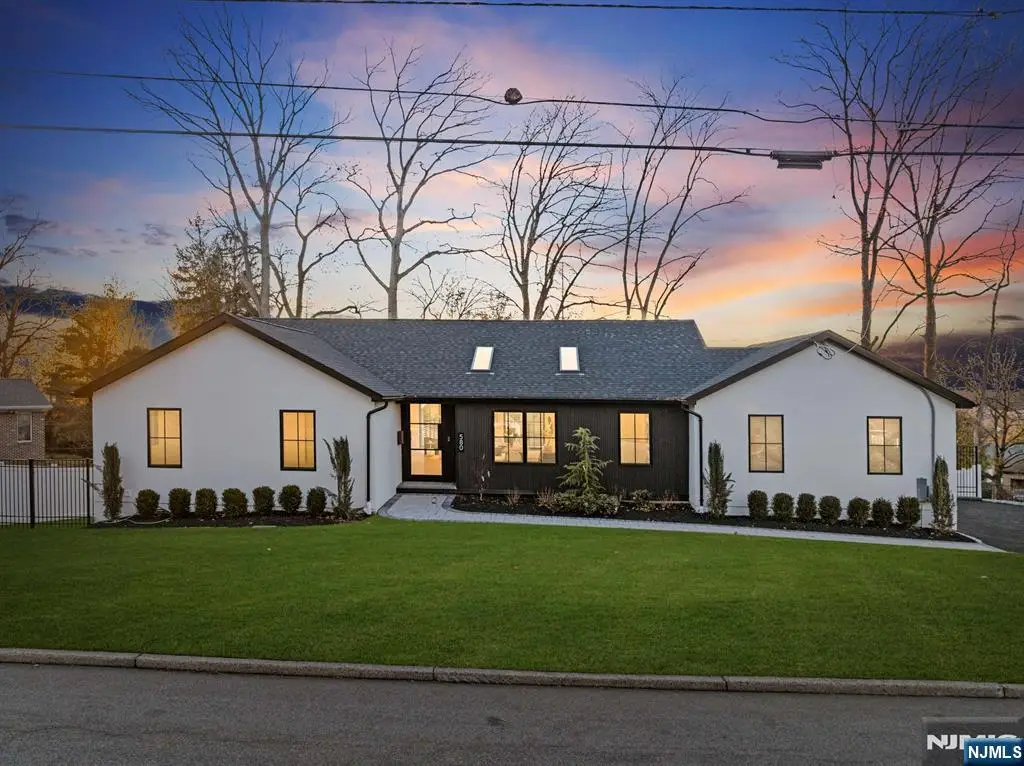 580 Nordhoff Drive, Leonia, NJ 07605 - #1