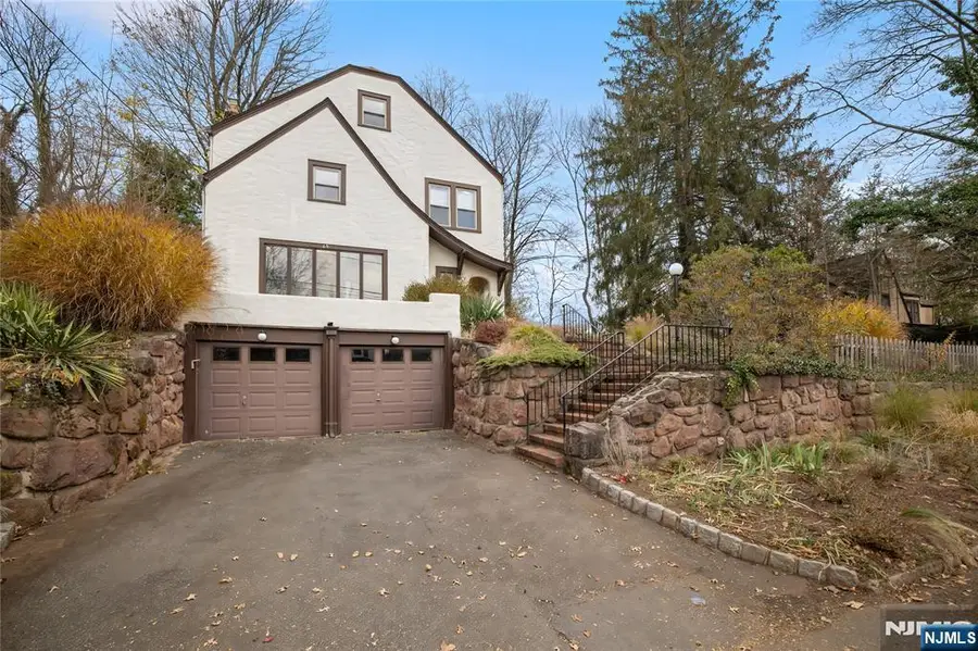 69 Sussex Road, Tenafly, NJ 07670 - Image #2
