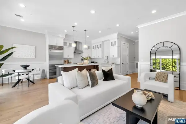 14 Gabriel Court 14, Paramus, NJ 07652