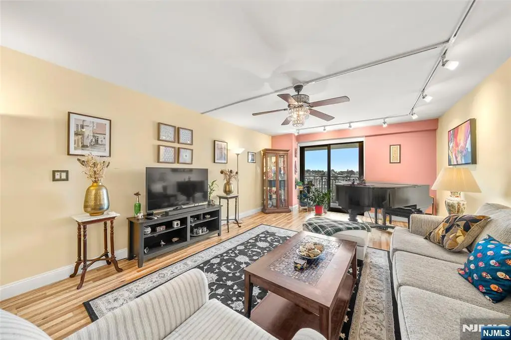 7855 Boulevard East 9H, North Bergen, NJ 07047 - Image #1