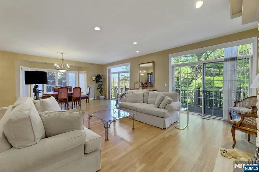153 Ashley Place, Park Ridge, NJ 07656 - Image #2