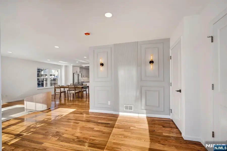 131 Palsa Avenue, Elmwood Park, NJ 07407 - Image #3