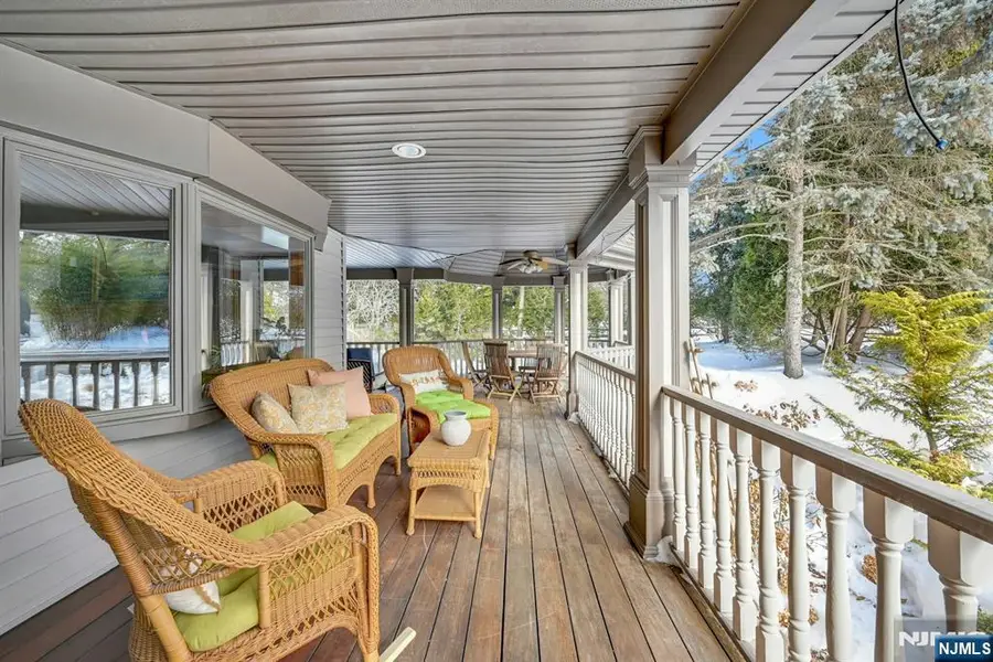 285 Chestnut Ridge Road, Woodcliff Lake, NJ 07677 - Image #3