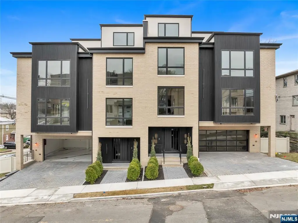 2220 Mackay Avenue B, Fort Lee, NJ 07024 - #1