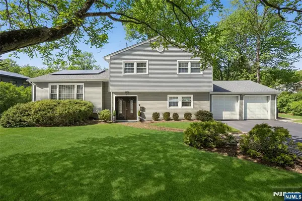 6 Connel Drive, West Orange, NJ 07052