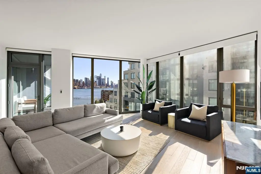 9 Ave At Port Imperial 911, West New York, NJ 07093 - Image #1