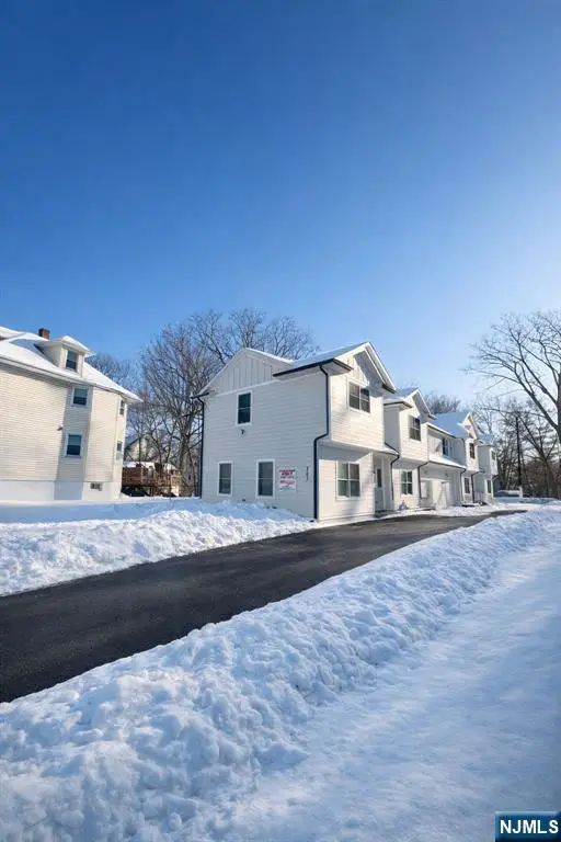 203 Queen Anne, Bogota, NJ 07603 - #1