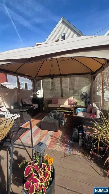 157 W 4th Street, Bayonne, NJ 07002 - #2