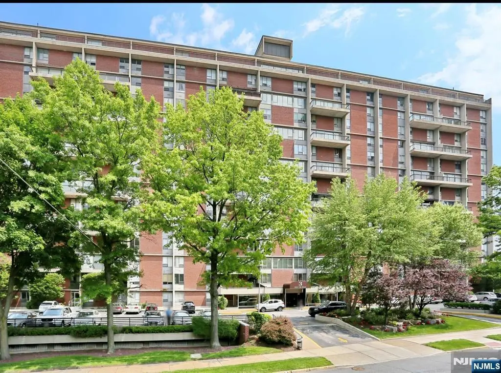 2 Horizon Road G-2, Fort Lee, NJ 07024 - #1