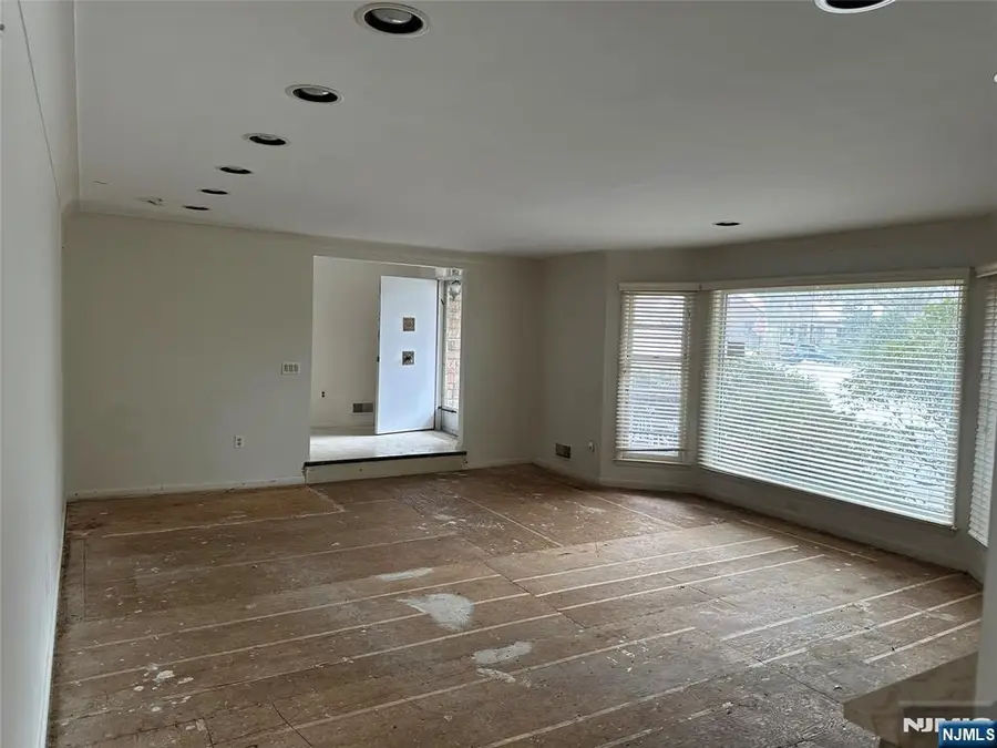 633 Wilmerding Avenue, Teaneck, NJ 07666 - #2