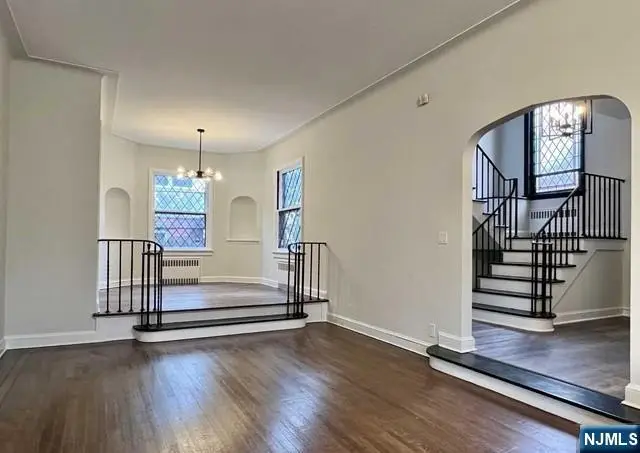 695 Palisade Avenue, Cliffside Park, NJ 07010 - Image #3