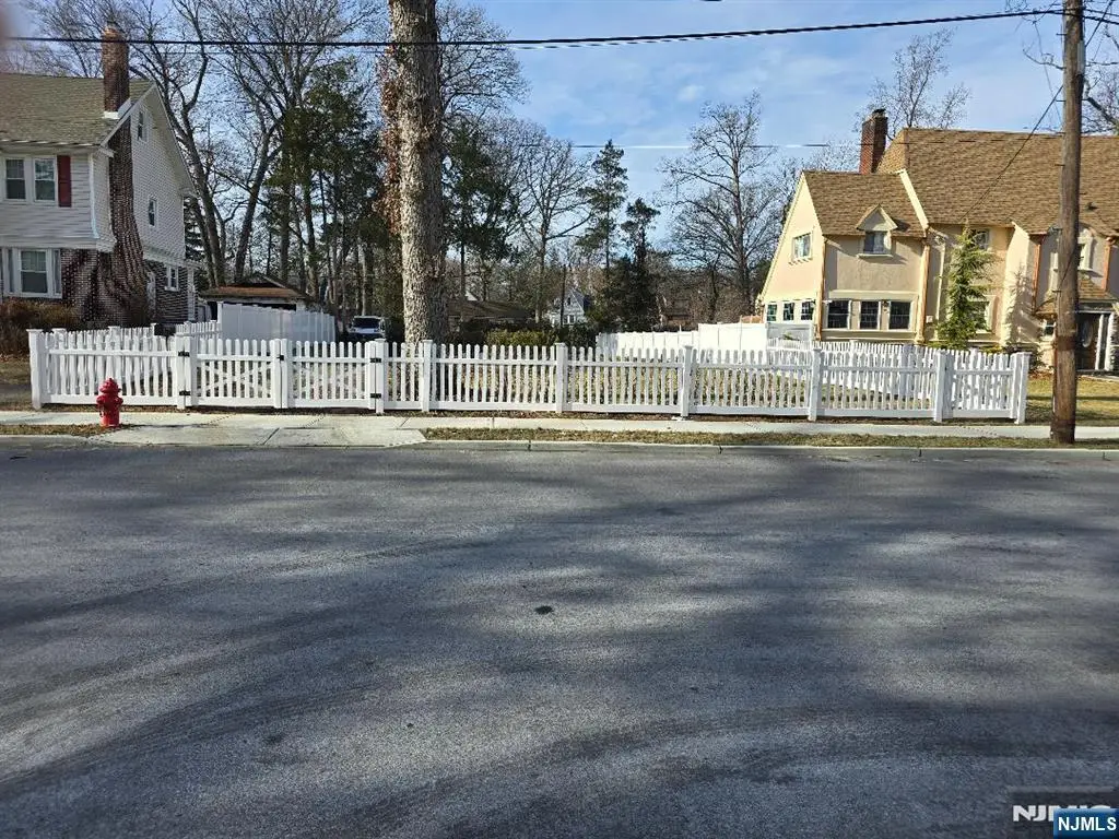 679 Haxtun Avenue, Orange, NJ 07050 - #1