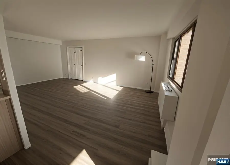 8800 Boulevard East 4B, North Bergen, NJ 07047 - #2