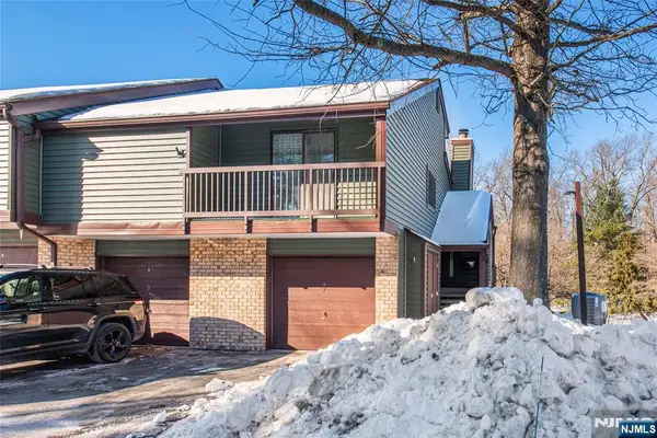 7 Summit, Clinton Town, NJ 08801