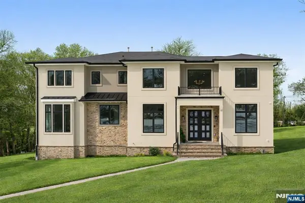 11 Homestead Terrace, Livingston, NJ 07039