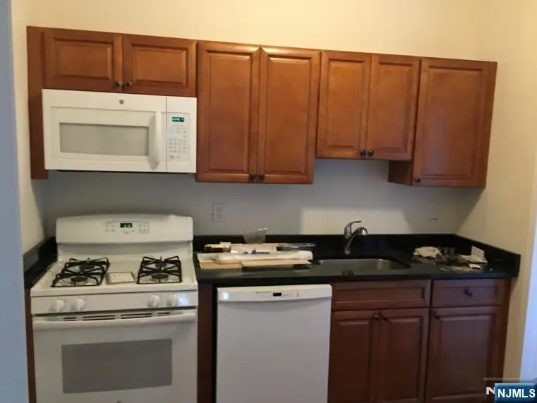 15 Harrison Place, Clifton, NJ 07011 - #3