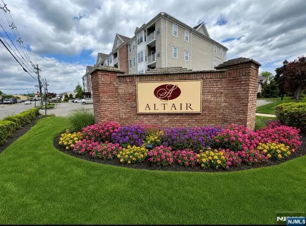 523 Bushes Lane 523, Elmwood Park, NJ 07407